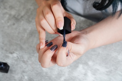 不器用でも大丈夫】初心者が挑戦！「ZIIN（ジ・イン）」ジェルネイル