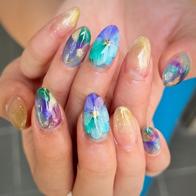 人気ネイリストは何を使っているの？製品を知り尽くしたプロが選ぶマイ