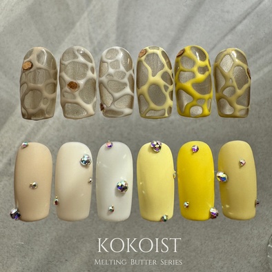 クリスマスネイルはこれで決まり！キラキラ輝くマグネイルで華やかに