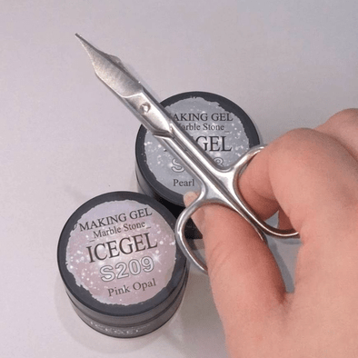 ベタつかないから使いやすい♡ICEGEL ABLACK「メーキングジェル」