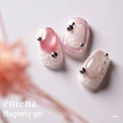 幻想的な春の輝きを纏う♡emena「マグネティジェル0552〜0555」