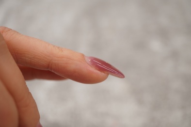 アセトンいらずで浮かせてオフ。話題を呼ぶ「フロートオフ」の新