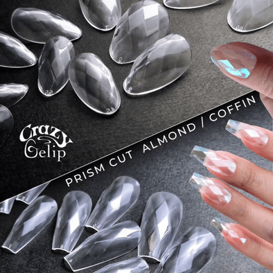 まるでAIネイル。キラキラもふもふ、冬の新作で美しい爪先に！