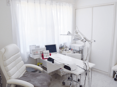 ネイリスト未経験から独立 リピーターでいっぱいの成功ネイルサロンに Nail Salon Relieam