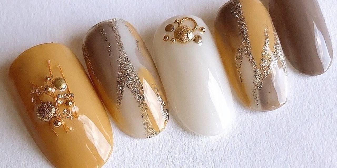 マスタードイエローネイルで秋のおしゃれを制して 2019