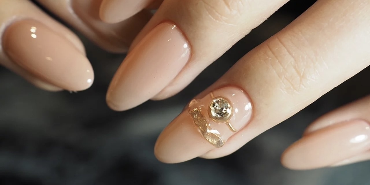 まるで本物の指輪 リングネイルで叶う指先のトレンド冬コーデ 21