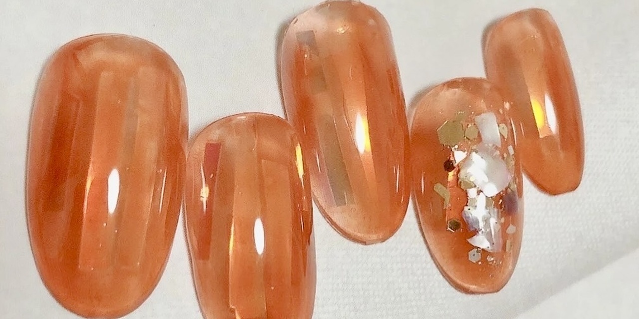 22年春夏 トレンドカラーのコーラルオレンジネイル特集