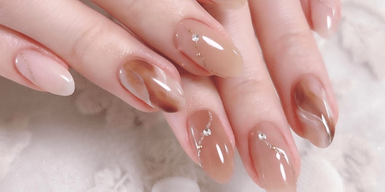 ◆◆春のネイルビュッフェ◆◆   完売です 人気ネイルデザインTOP10】質感で魅せる秋の大人うるツヤちゅるん