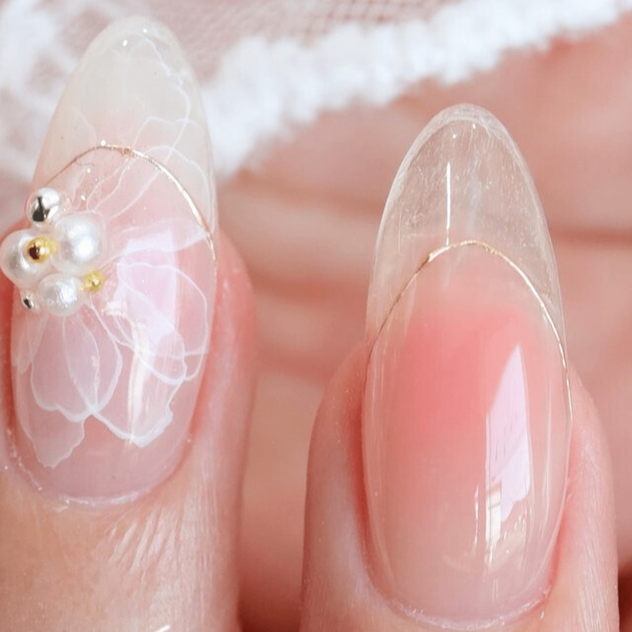2025最新】透け感と春色が決め手♡クリアフレンチネイル|人気ネイル