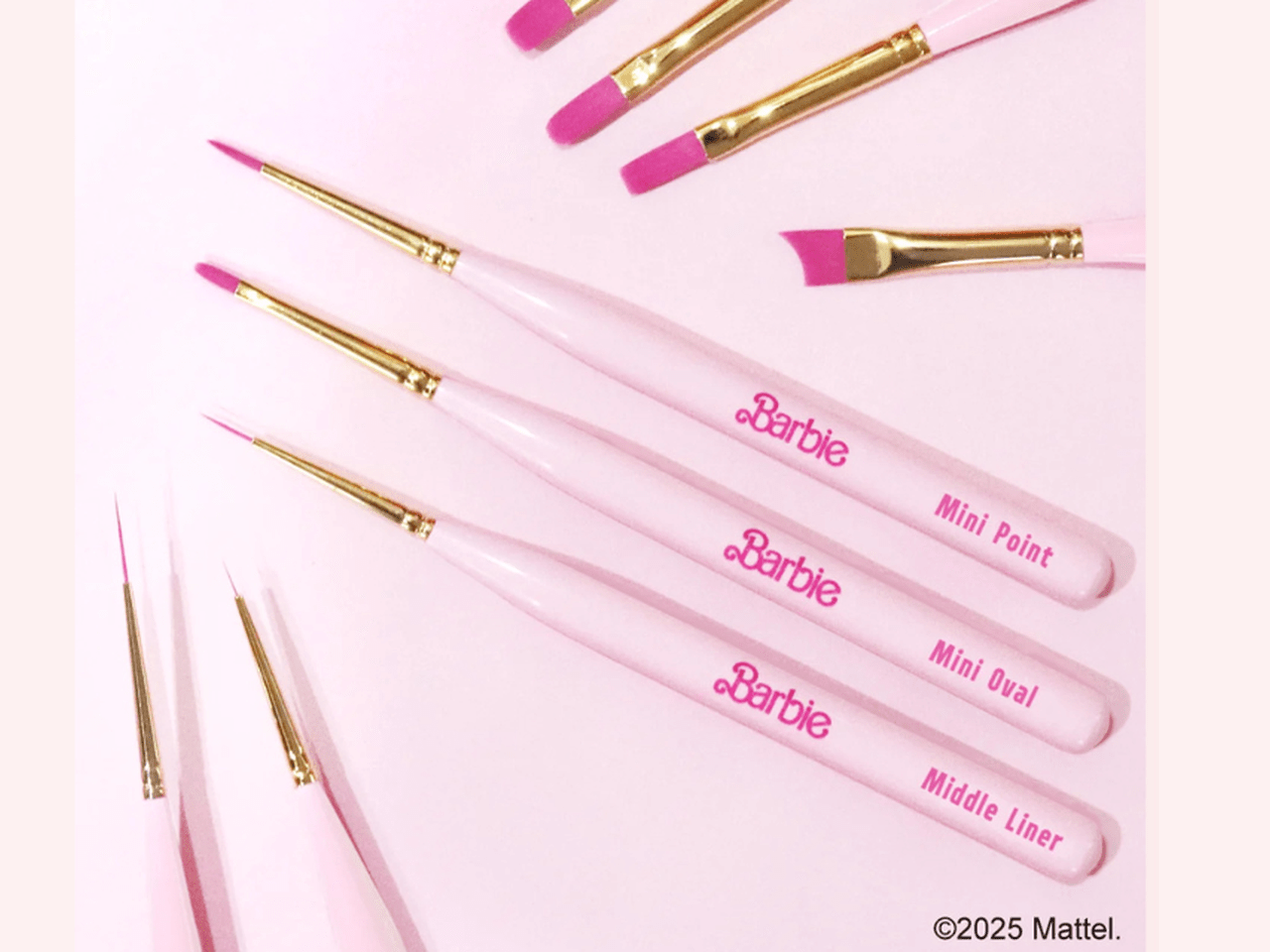 可愛さと機能性を兼ね備えた限定ピンク♡Barbie「ジェルブラシ」