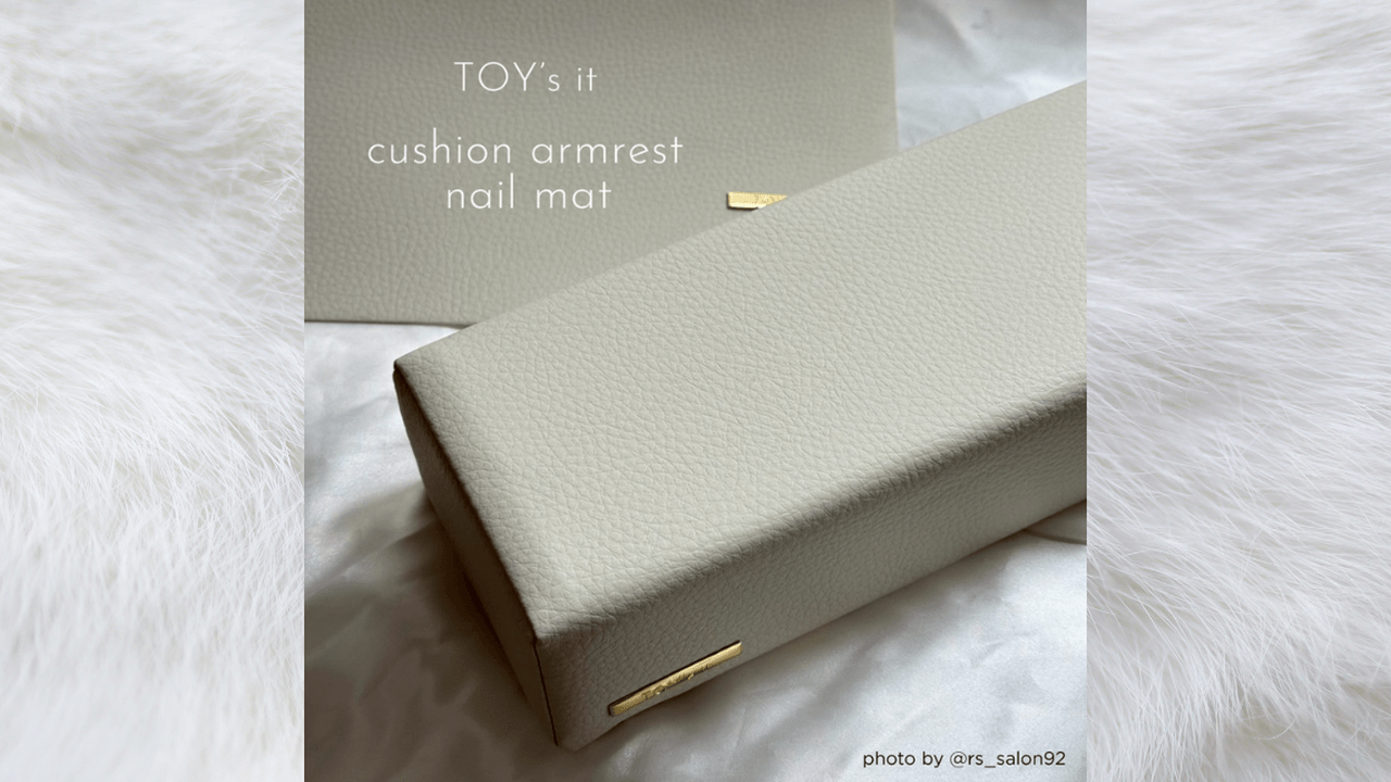 手元もデスクも美しく整う♡TOY's it『ネイルマット』＆『クッション