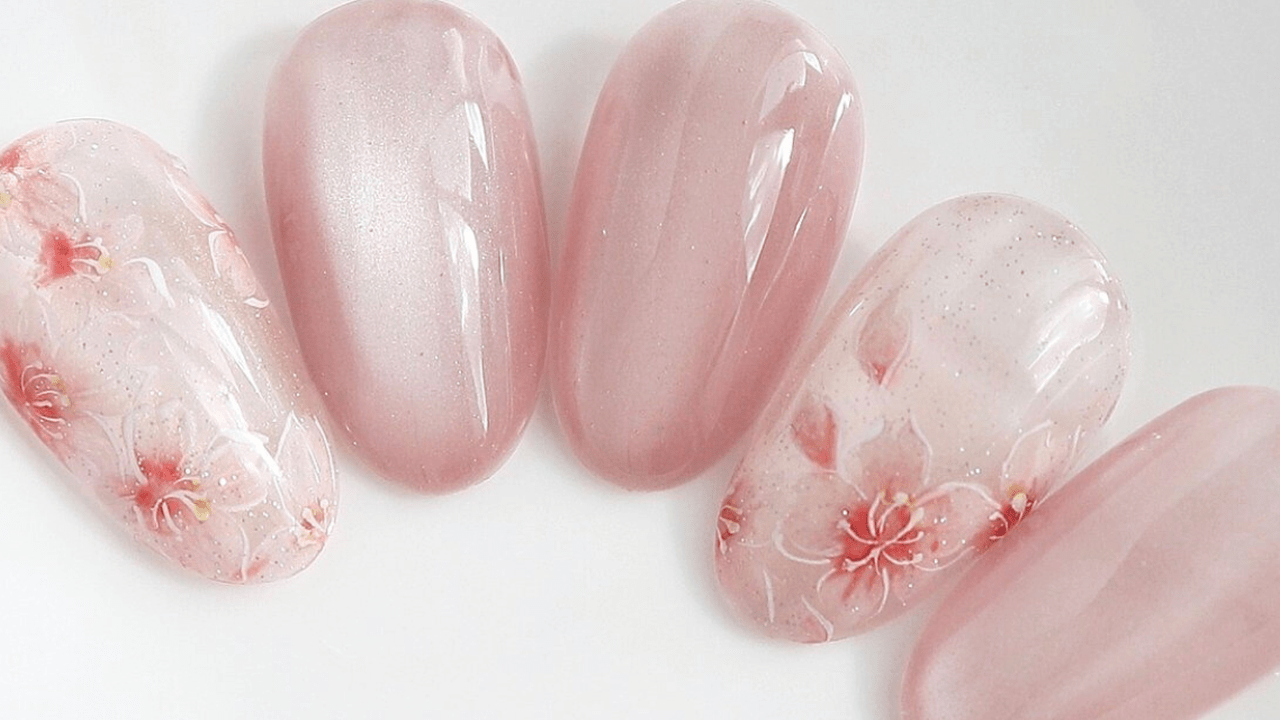 2026最新】心も春らしく満開に♡王道ピンクの桜ネイル|人気ネイル