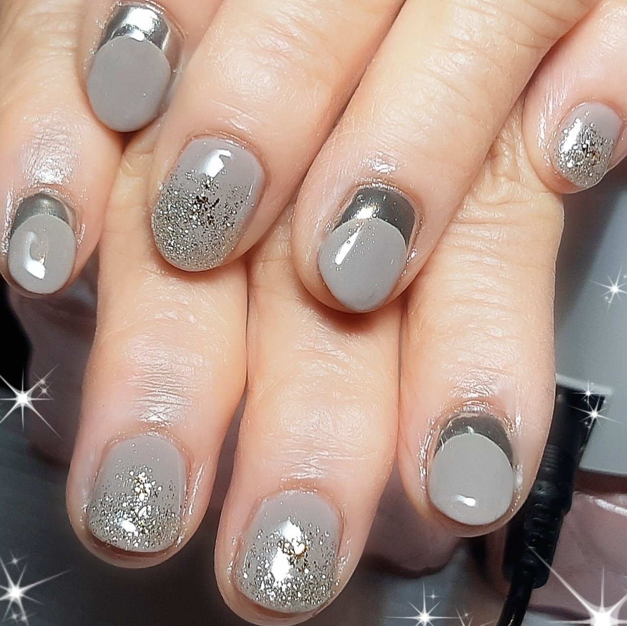 ハンド 変形フレンチ グラデーション ラメ ミラー Mamiのネイルデザイン No ネイルブック