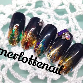 グラデーション ネイルホイル カラフル メタリック ロック クール ビジュー #夏 #秋 #冬 #お正月 #成人式 #卒業式 #入学式 #梅雨 #海 #リゾート #浴衣 #スポーツ #ハロウィン #パーティー #ハンド #グラデーション #ビジュー #ワンカラー #トロピカル #バイカラー #ホイル #ロック #ミディアム #クリア #ピンク #オレンジ #イエロー #グリーン #ブルー #パープル #ブラック #ゴールド #シルバー #メタリック #カラフル #ネオンカラー #ビビッド #ジェルネイル #ネイルチップ #nailist kazumi #ネイルブック