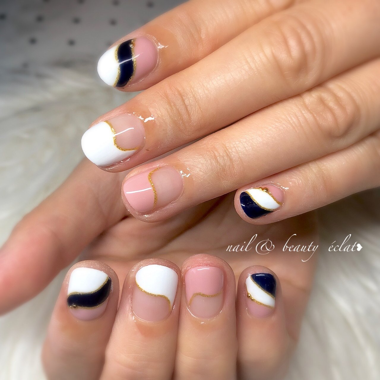 ホワイト ピンク ネイビー Nail Beauty Eclat のネイルデザイン No ネイルブック