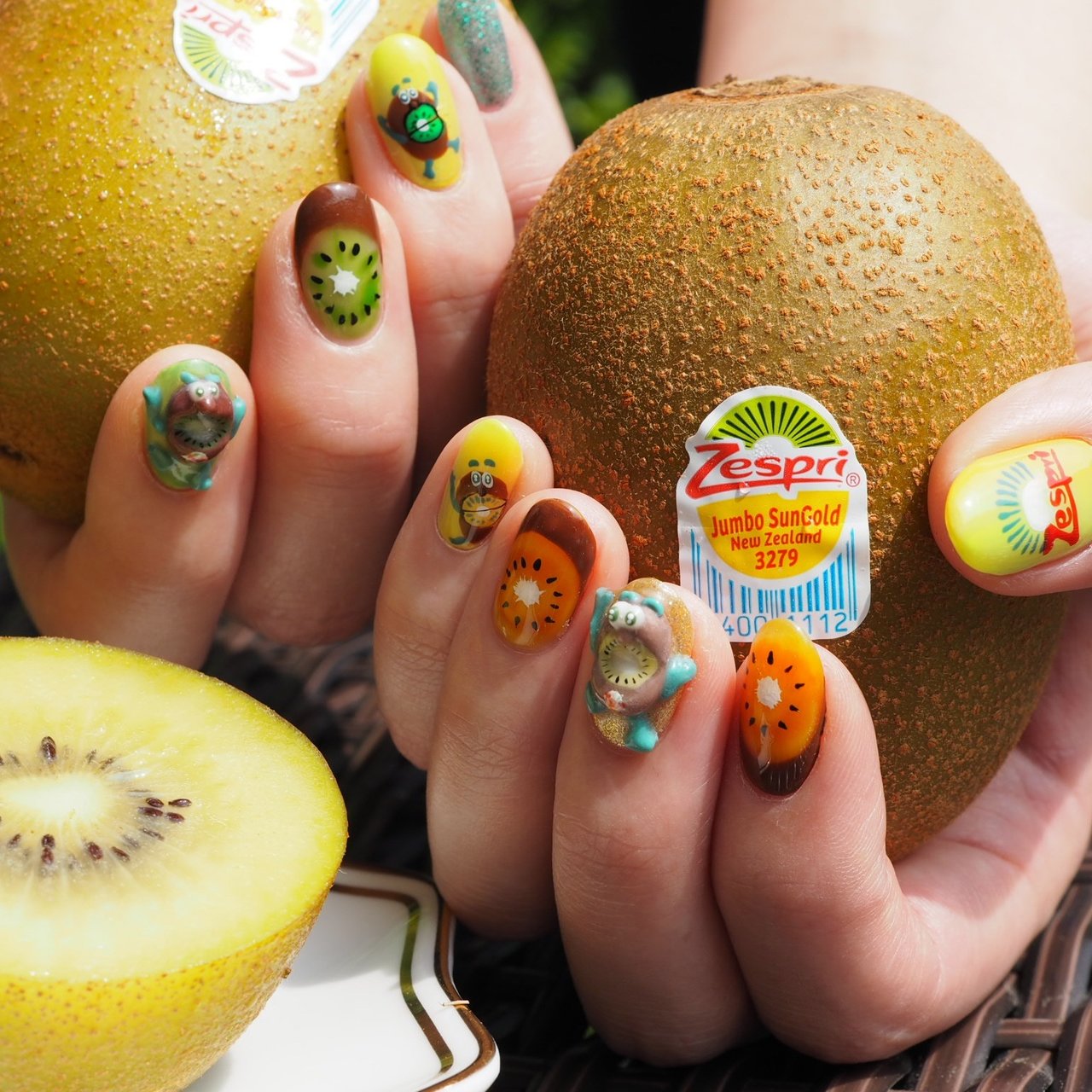 夏 ハンド キャラクター トロピカル フルーツ Koron Nailのネイルデザイン No ネイルブック