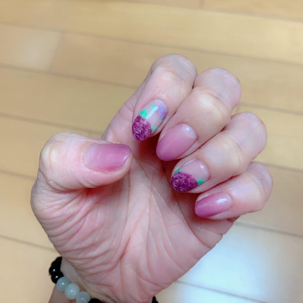 梅雨 ハンド シンプル グラデーション フラワー Riiiiiiichanのネイルデザイン No ネイルブック