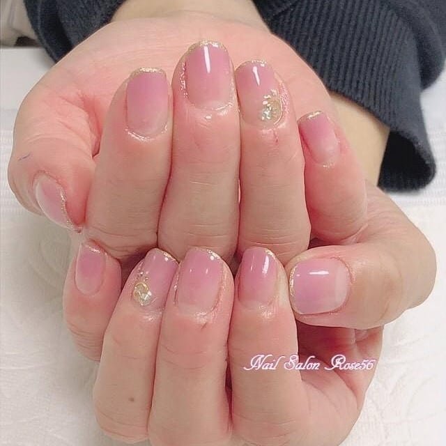 オールシーズン ハンド グラデーション ショート ピンク Nail Salon Rose 56のネイルデザイン No 4356709 ネイルブック