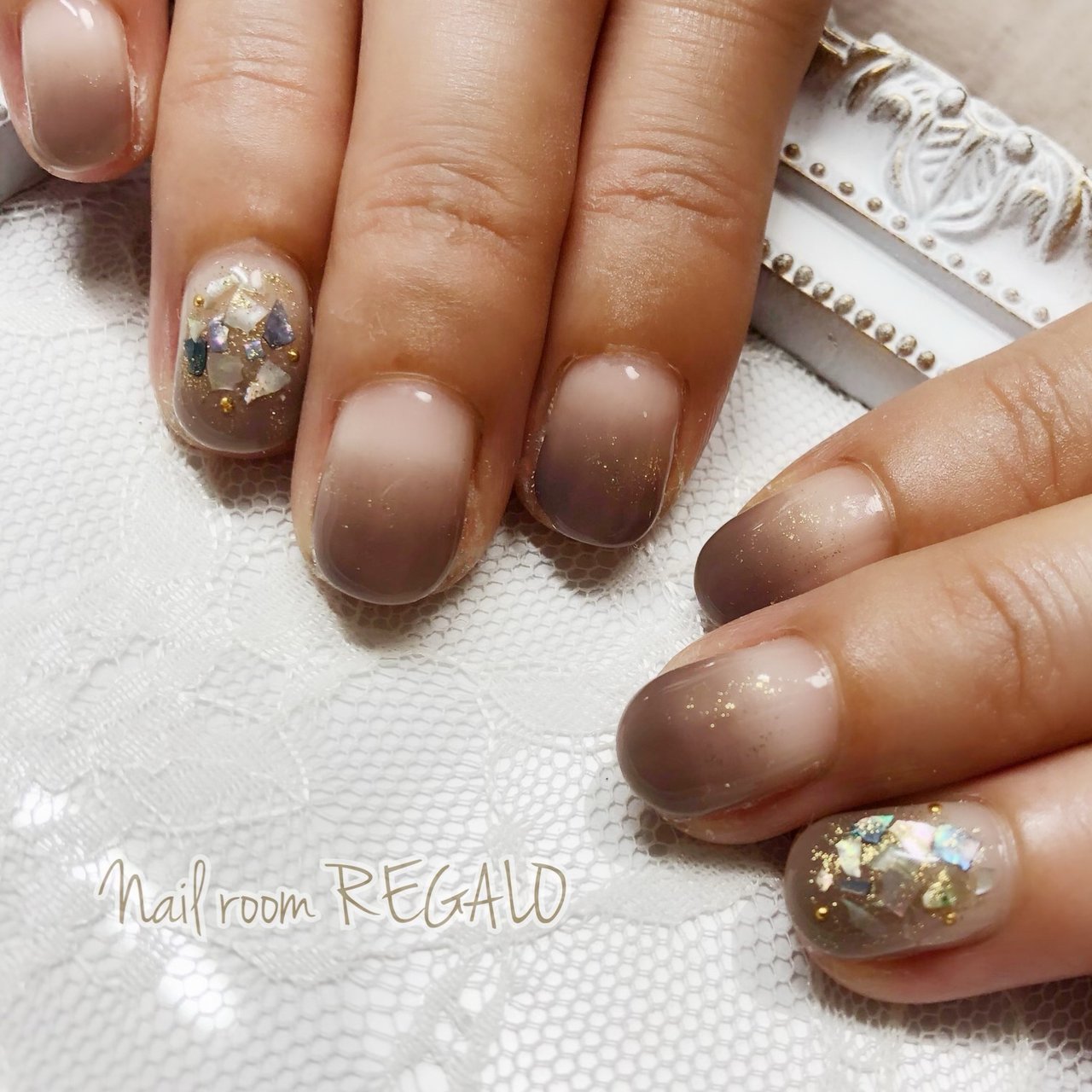 オールシーズン ハンド グラデーション ショート ブラウン Nail Room Regalo ネイル ルーム レガロ のネイル デザイン No ネイルブック