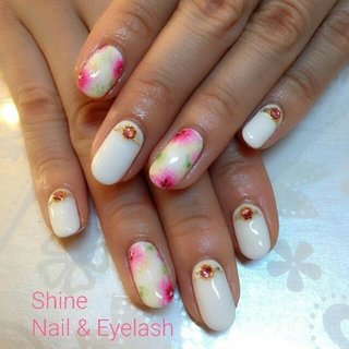 Shine Nail Eyelash シャイン ネイルアンドアイラッシュ 深谷のネイルサロン ネイルブック