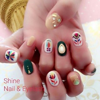 Shine Nail Eyelash シャイン ネイルアンドアイラッシュ 深谷のネイルサロン ネイルブック