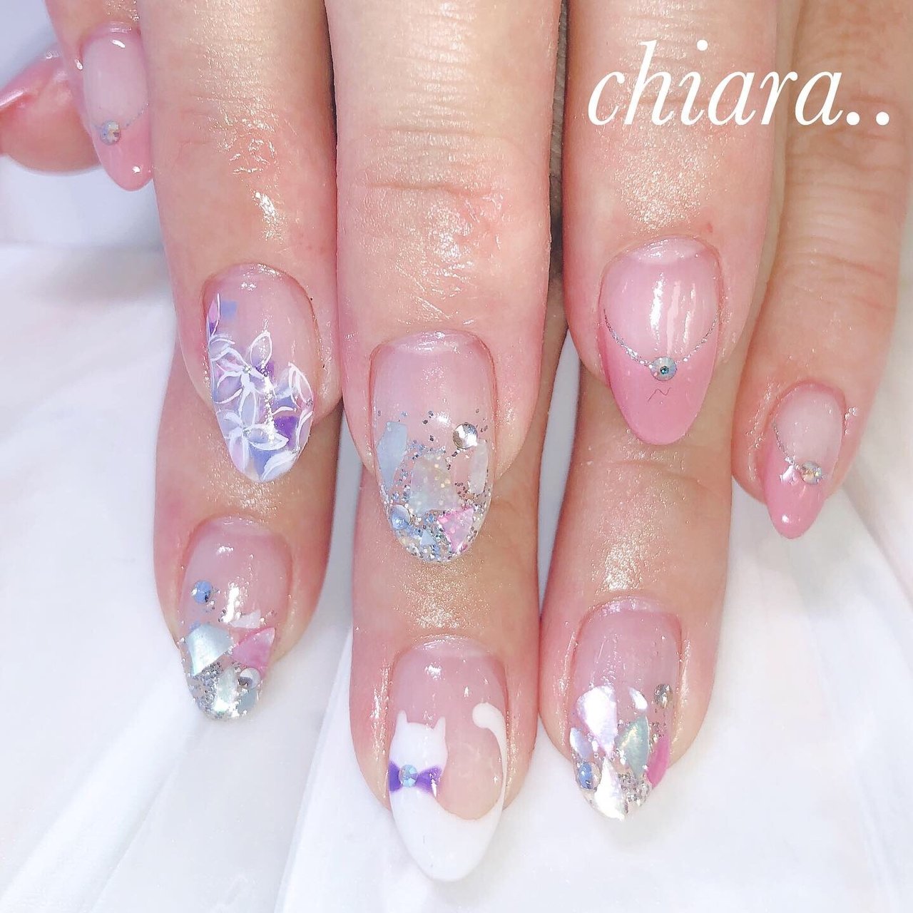 夏 ハンド 変形フレンチ ラメ グラデーション Chiara のネイルデザイン No ネイルブック