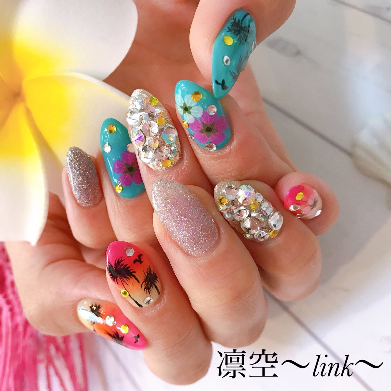 夏 海 リゾート ハンド グラデーション Iori のネイルデザイン No ネイルブック