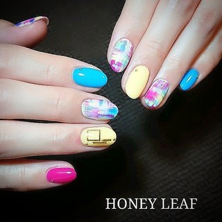 人気順 水色 濃いピンクのネイルデザイン ネイルブック