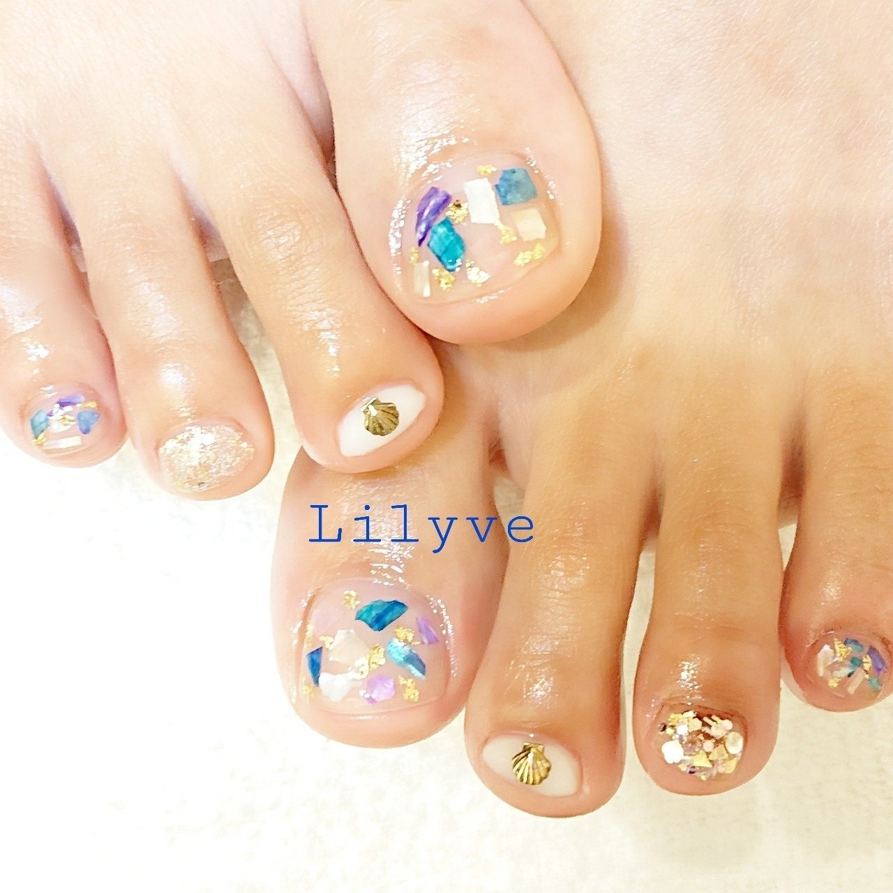 フット ラメ シェル ショート クリア Lilyveのネイルデザイン No ネイルブック