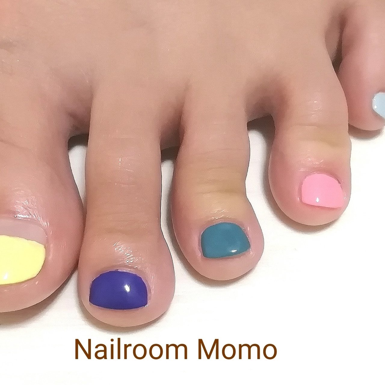 夏 ライブ フット ワンカラー ショート Nailroommomo ネイルルームモモ のネイルデザイン No ネイルブック