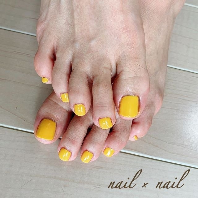 フット シンプル ワンカラー イエロー ペディキュア Nail Nailのネイルデザイン No ネイルブック