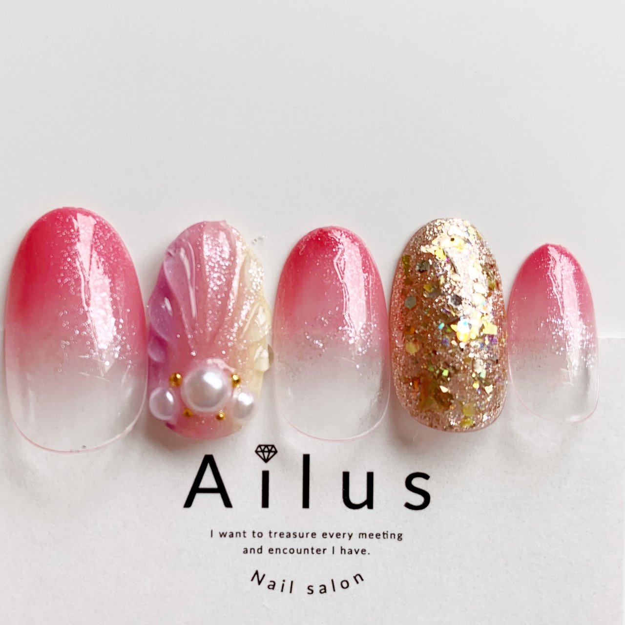 夏 ハンド グラデーション シェル 人魚の鱗 Nail Salon Ailusのネイルデザイン No ネイルブック