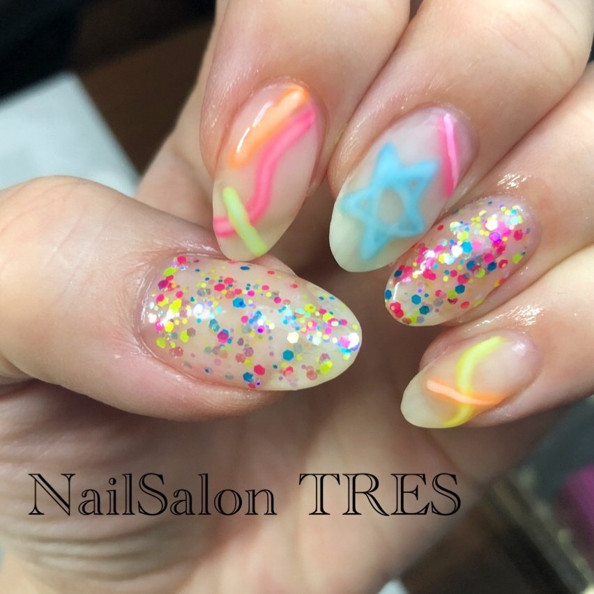 夏 オールシーズン リゾート ハンド シースルー Nailsalontresのネイルデザイン No ネイルブック