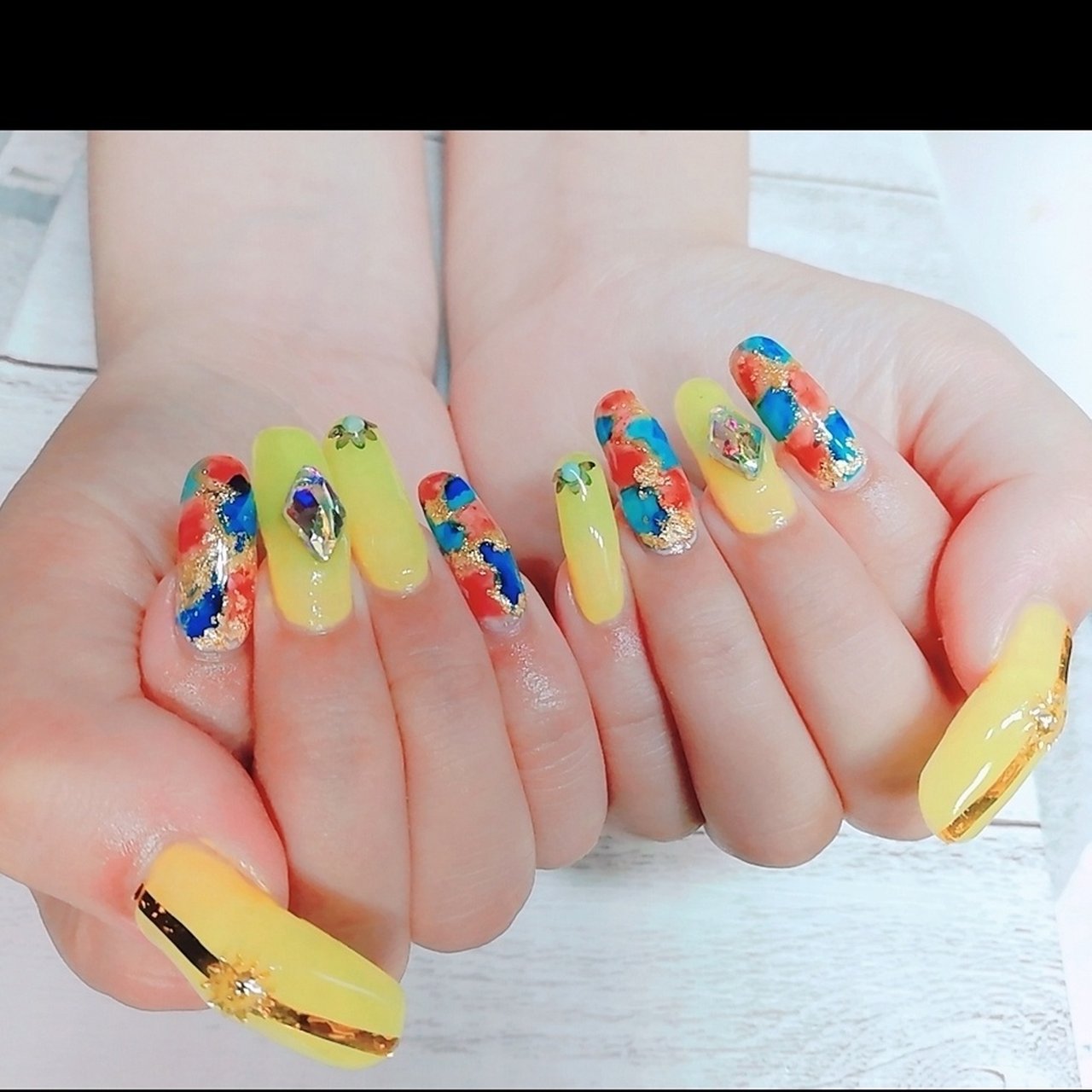 夏 海 リゾート ライブ イエロー Simple Nail 鈴のネイルデザイン No ネイルブック