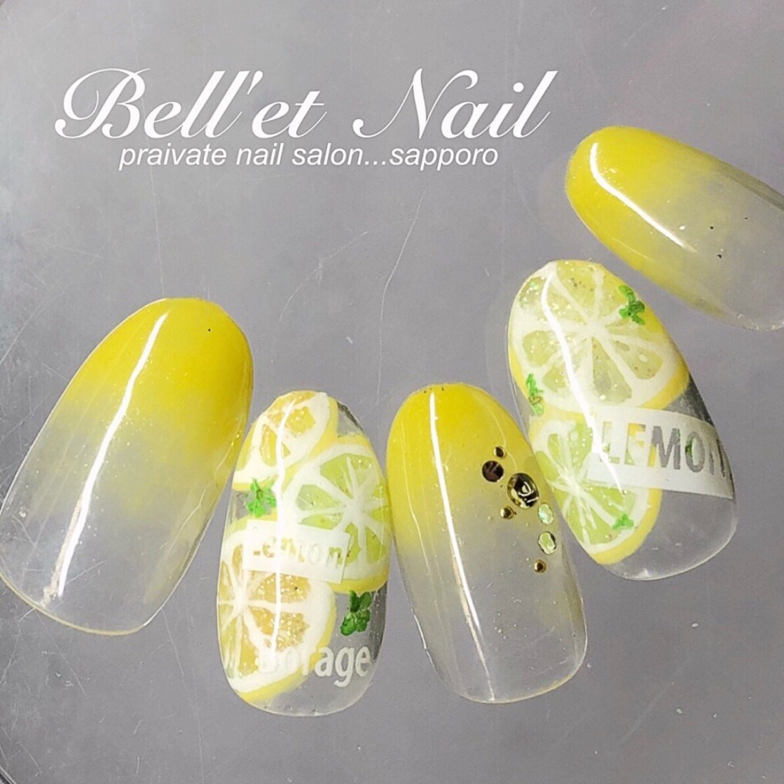 夏 グラデーション トロピカル フルーツ イエロー Bell Et Nail ネイリストayakoのネイルデザイン No ネイル ブック