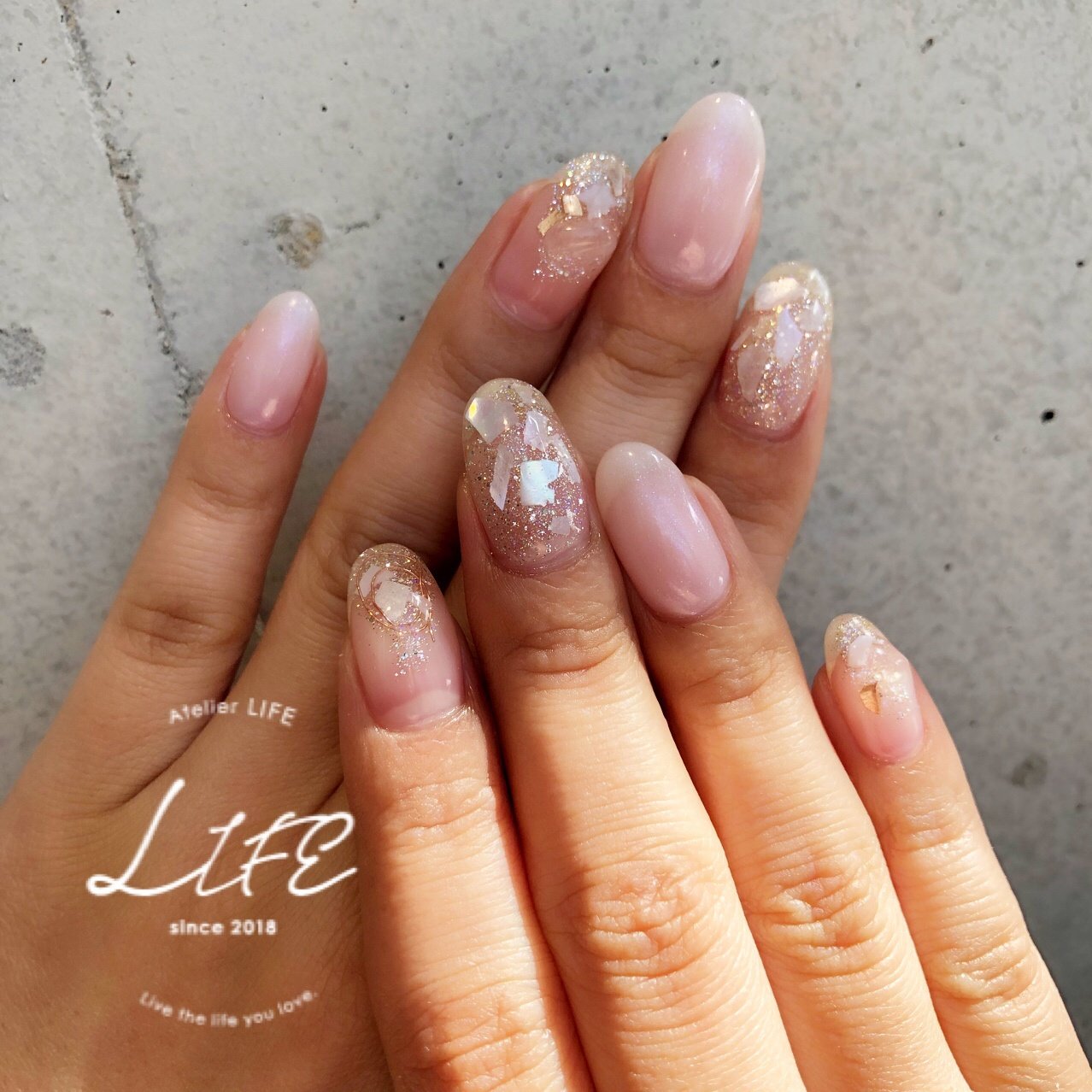 オールシーズン デート ハンド クリア ピンク Atelier Life 三石弥生のネイルデザイン No ネイルブック