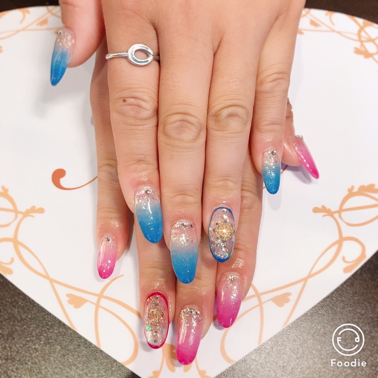 夏 海 ハンド シンプル グラデーション 佐藤 ねあのネイルデザイン No ネイルブック