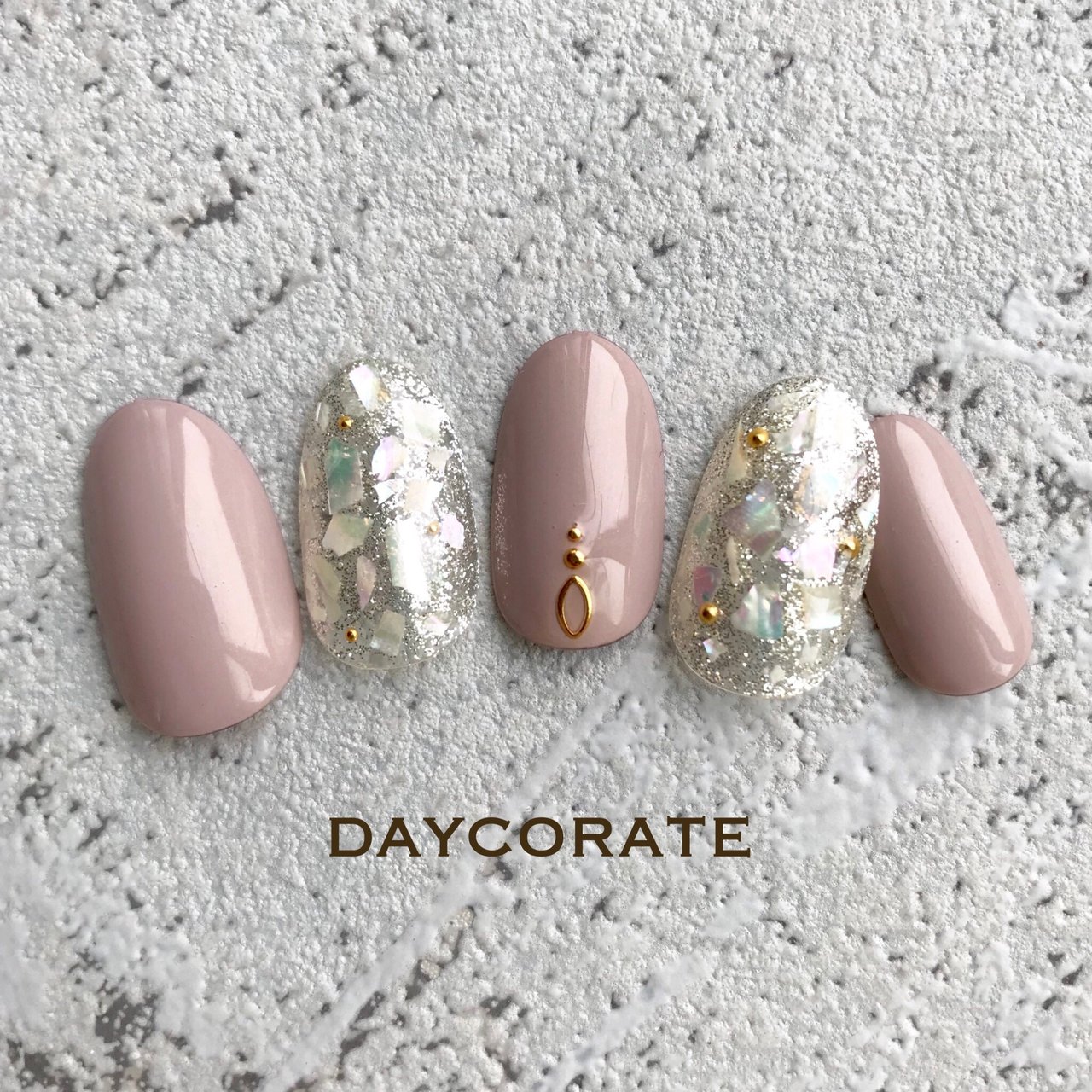 オールシーズン ハンド ワンカラー シェル グレージュ Sana のネイルデザイン No ネイルブック