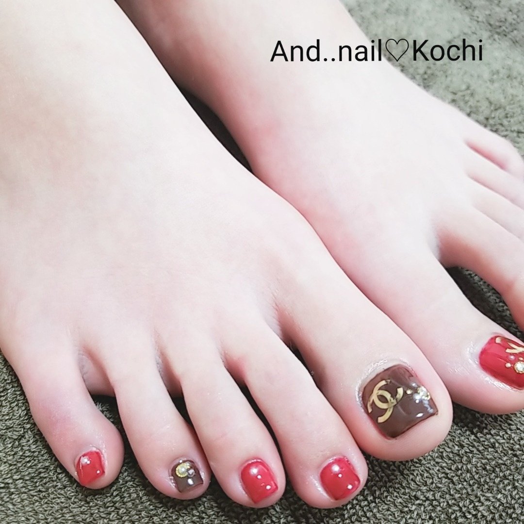 オールシーズン デート 女子会 フット シンプル And Nail Kochi のネイルデザイン No ネイルブック