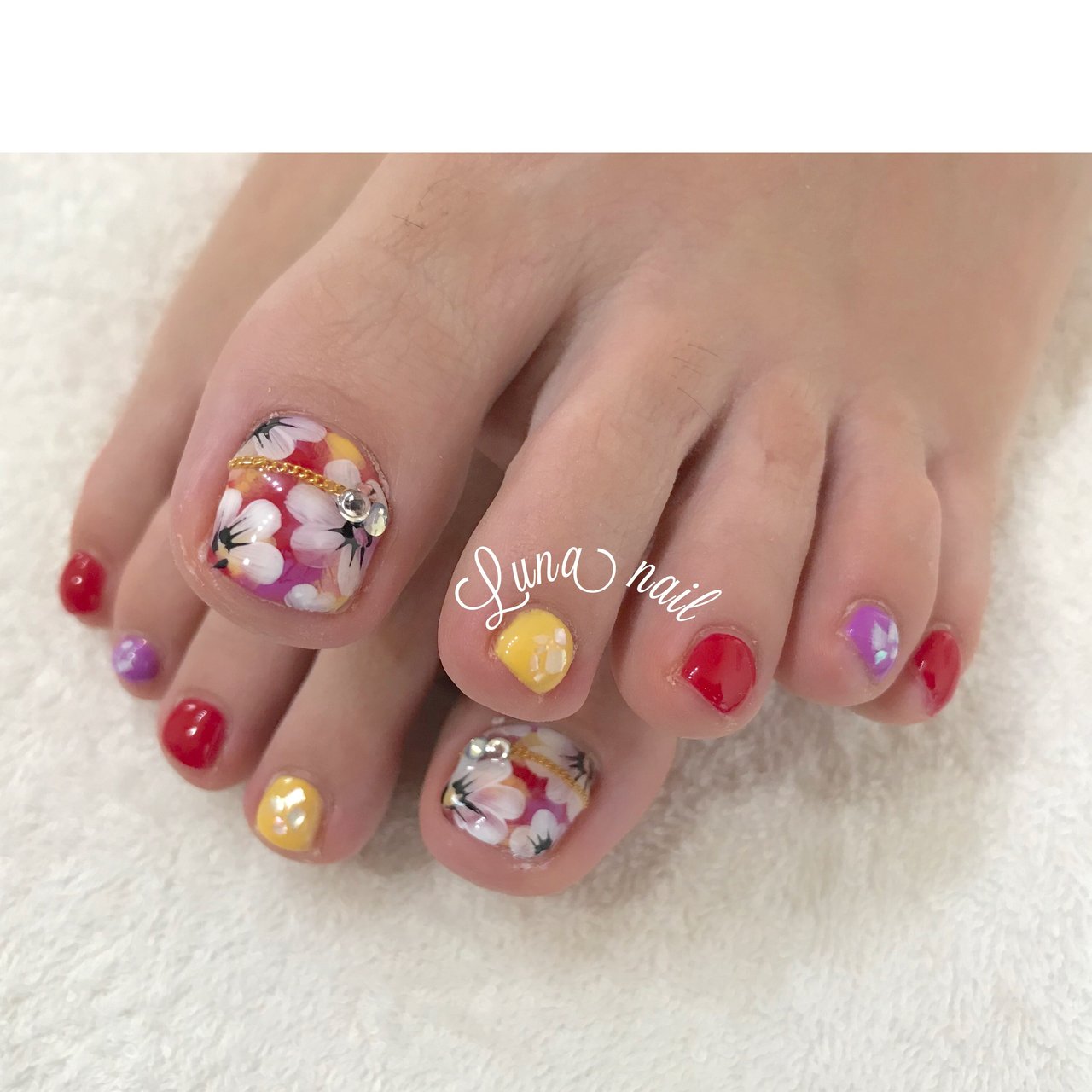 夏 フット ラメ フラワー タイダイ Luna Nail Aiko のネイルデザイン No ネイルブック