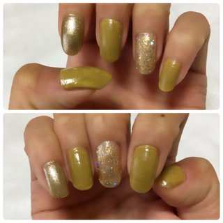mixed texture それぞれワンカラー塗りですが
同系色のテクスチャーの違うマニキュアにして
ニュアンスを出しました。
マニキュア（左手にて説明）は
人差し指がMCマニキュア4 7542
薬指がTMマニキュアC スパングルゴールド
その他の指がMCマニキュア3 7542
を使いました。
#ハンド #ミディアム #ニュアンス #オールシーズン #ワンカラー #シンプル #ラメ #ゴールド #nail #アースカラー #セルフネイル #マニキュア #gold #オトナネイル #ヌードカラー #セルフ #からし色 #簡単 #プチプラ #オールシーズン #パーティー #女子会 #ハンド #ラメ #ワンカラー #ミディアム #イエロー #ゴールド #マニキュア #セルフネイル #10305 #ネイルブック