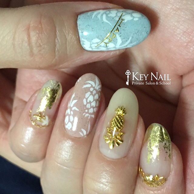 夏 リゾート トロピカル ニュアンス フルーツ Keyのネイルデザイン No ネイルブック