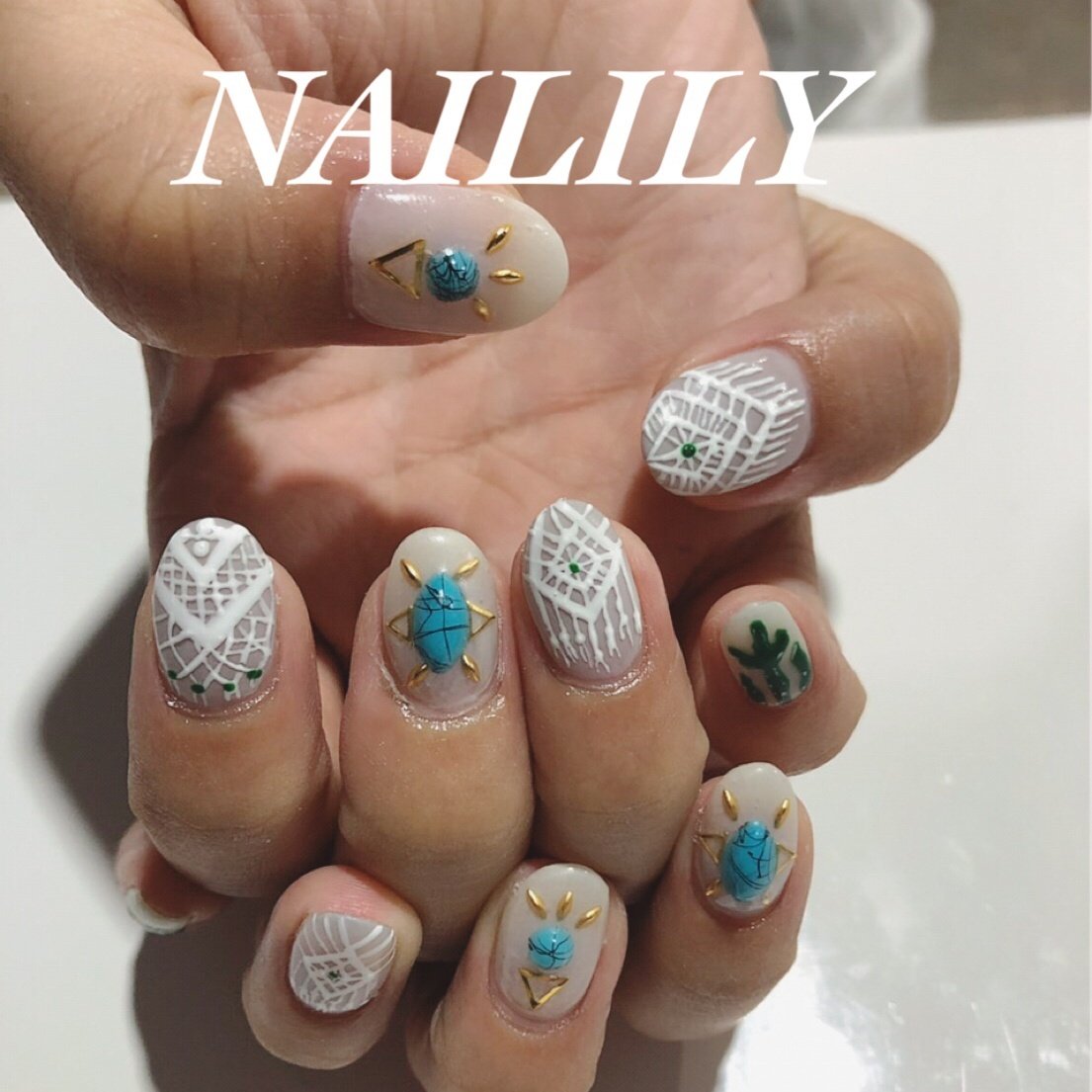 夏 ハンド ミディアム ホワイト グレー Naililyのネイルデザイン No ネイルブック