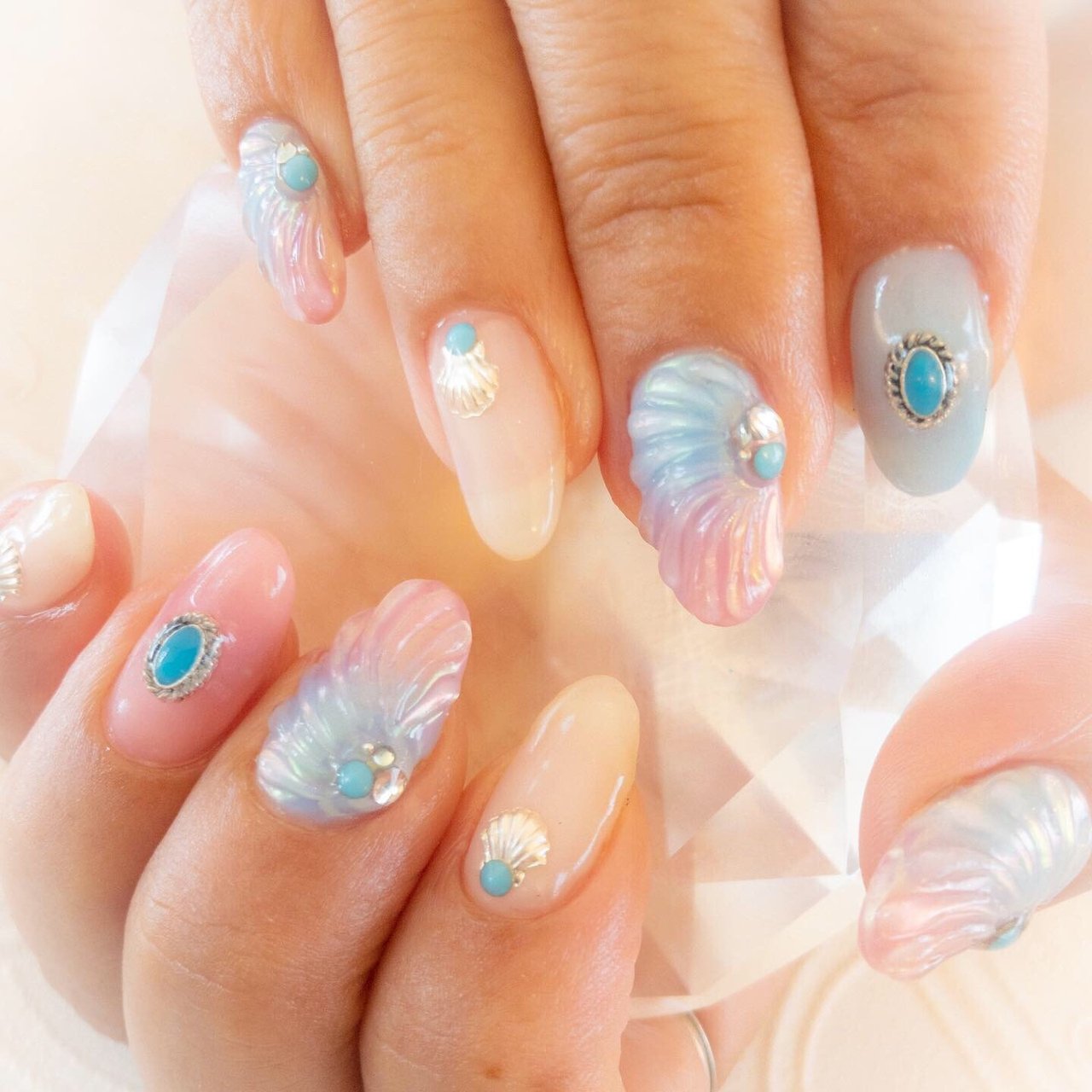夏 ハンド ビジュー シェル 3d Maison De Nail Jolie Jolie のネイルデザイン No ネイル ブック