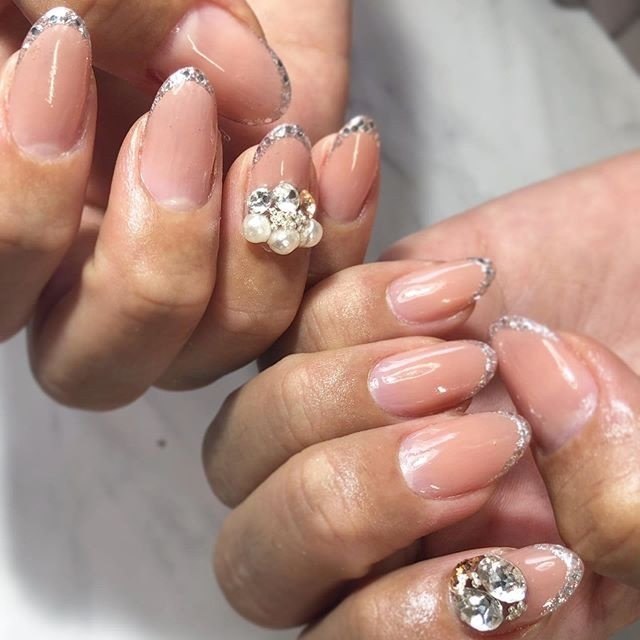 ハンド フレンチ ラメ ホログラム ビジュー Nailsalon Copperのネイルデザイン No ネイルブック