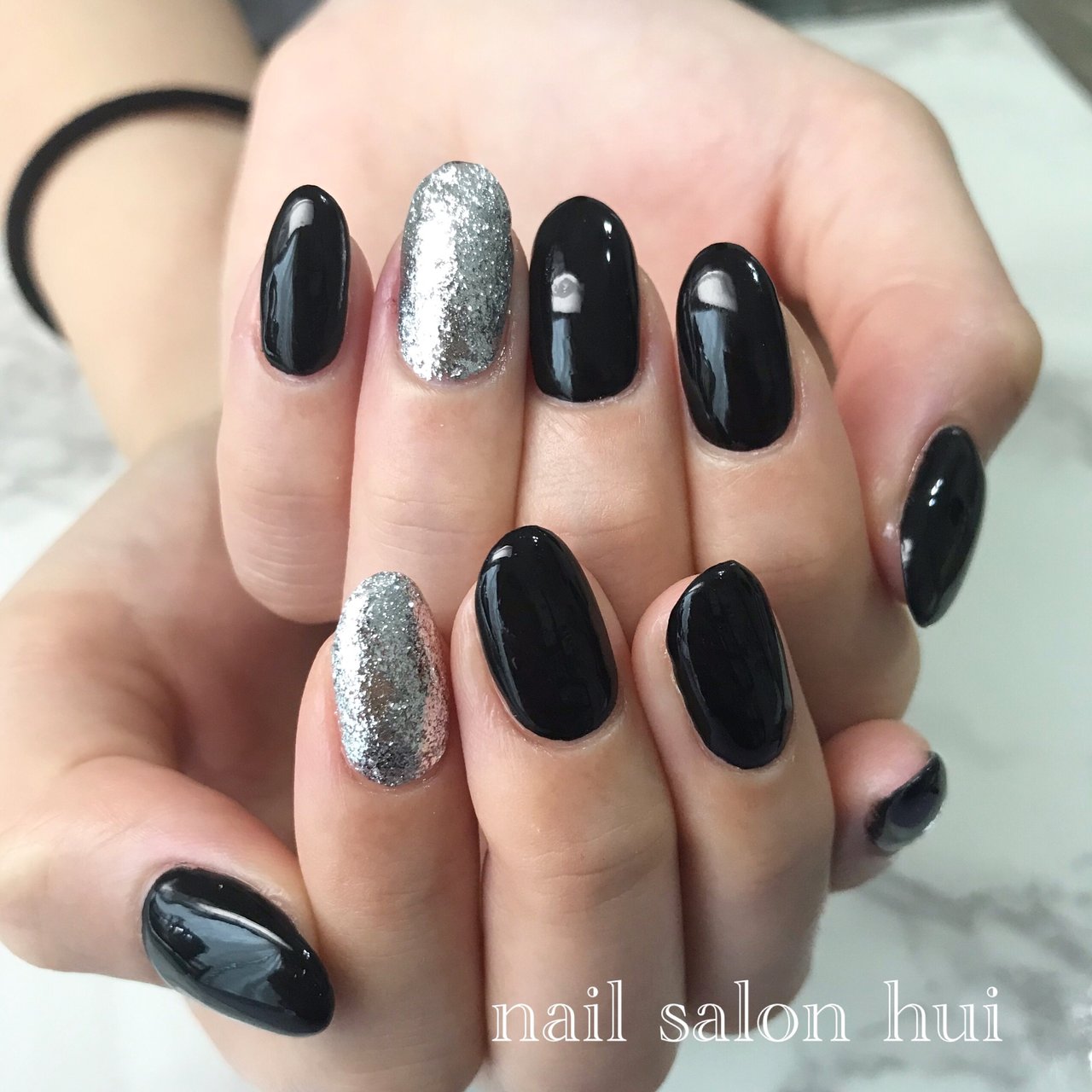 オールシーズン ハンド シンプル ワンカラー ブラック Nailsalon Huiのネイルデザイン No ネイルブック