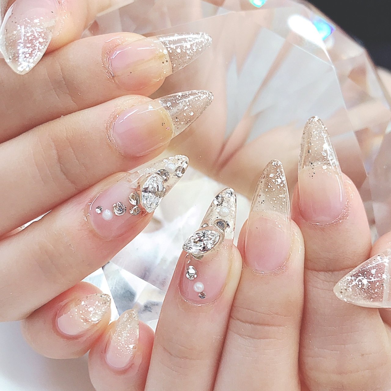 オールシーズン ブライダル パーティー 女子会 ハンド Nail Salon Purivaのネイルデザイン No ネイルブック