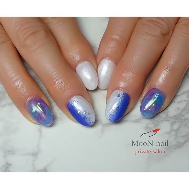 梅雨 七夕 海 ハンド グラデーション Moon Nailオーナーネイリストあけみ 吉川市ネイルサロン溶剤オフなし フィルイン 専門店 30代 は引き算ネイルで美魔女を目指すのネイルデザイン No ネイルブック