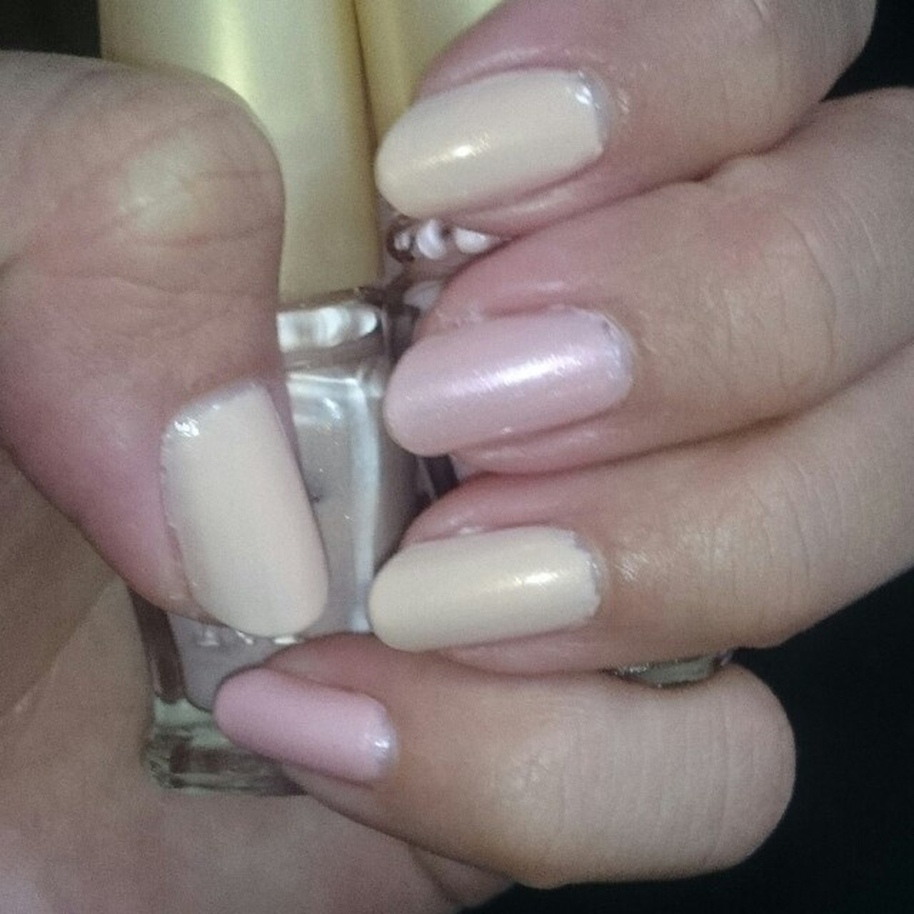 ワンカラー ベージュ ピンク マニキュア セルフネイル Aya0406のネイルデザイン No ネイルブック