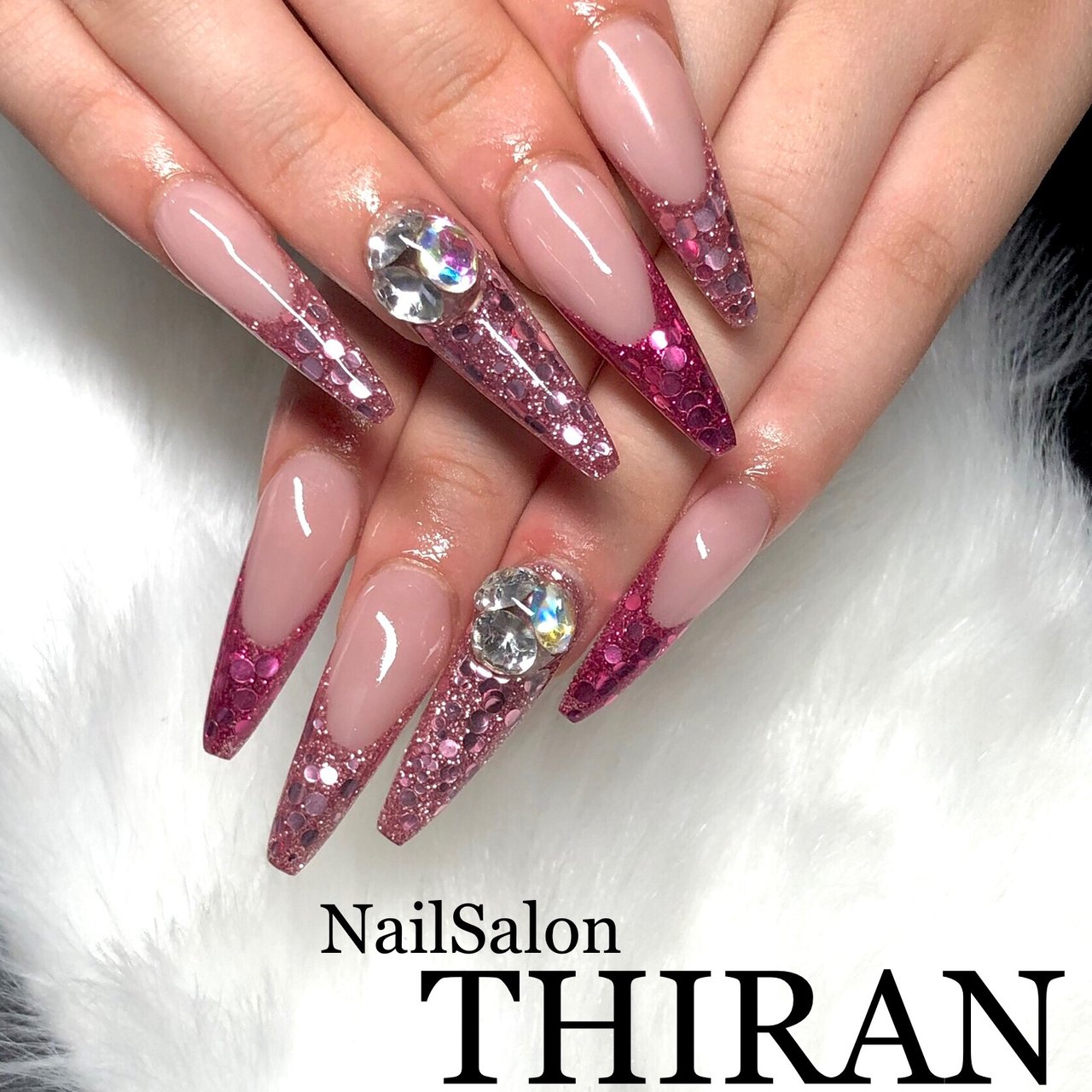 オールシーズン ハンド シンプル フレンチ ホログラム Nailsalon Thiranのネイルデザイン No ネイルブック